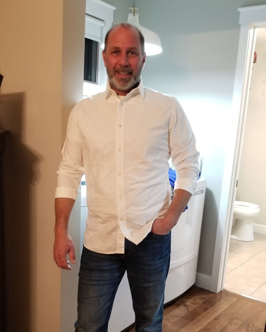 8am meeting.10pm dinner.Same shirt.